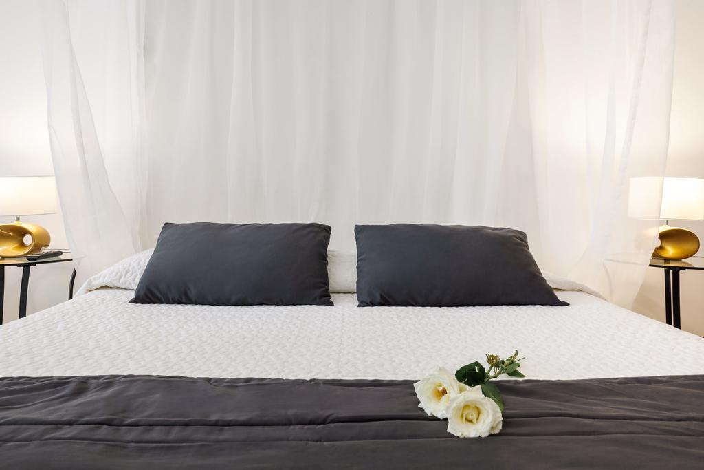 Hotel Porta Romana Di Luce Hotels Сиена Екстериор снимка