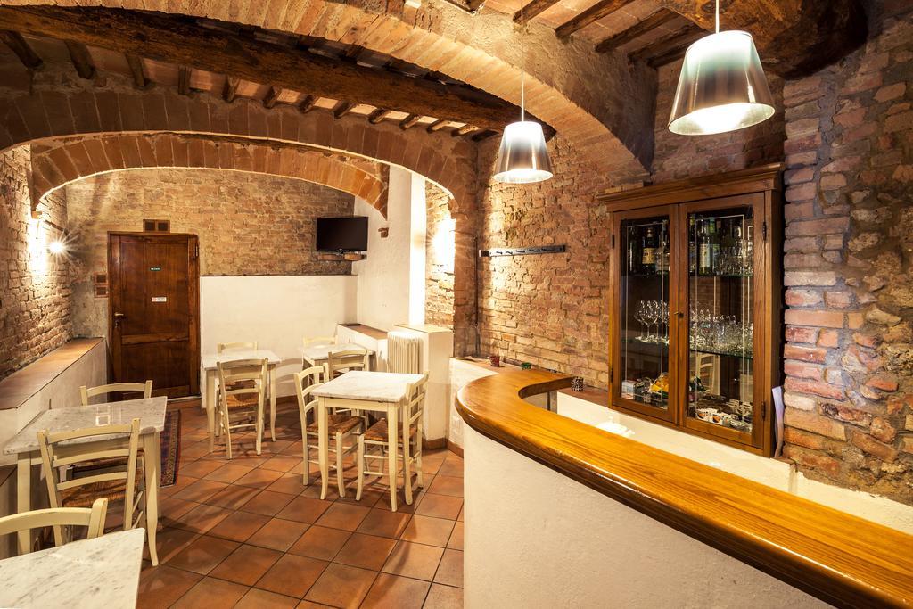 Hotel Porta Romana Di Luce Hotels Сиена Екстериор снимка