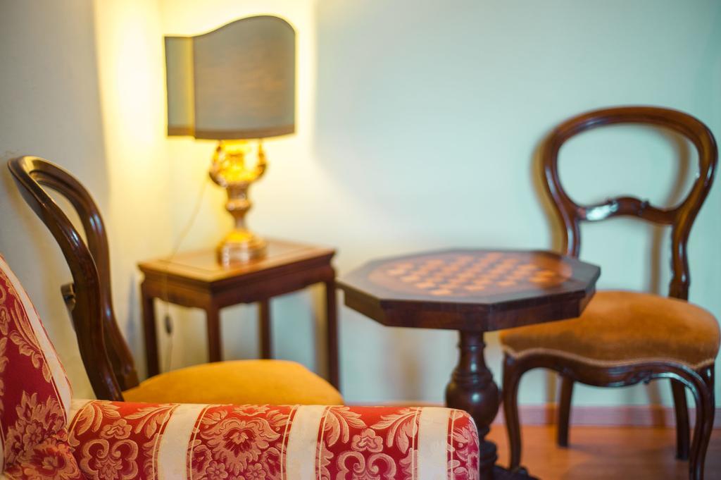 Hotel Porta Romana Di Luce Hotels Сиена Екстериор снимка